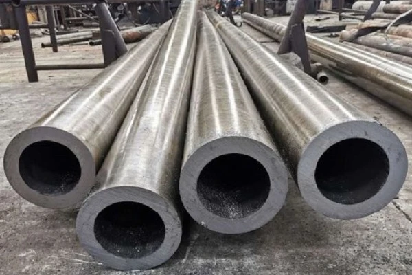 How is Pipe Used