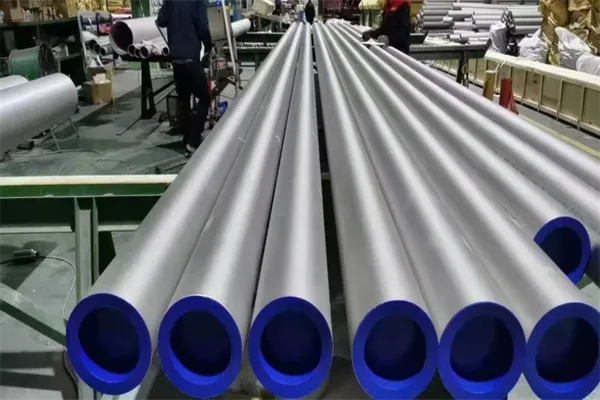 Surface treatment of spiral welded pipe