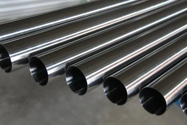 Quenching and tempering treatment of seamless steel pipe