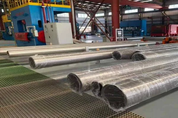 Types of steel used in pipes
