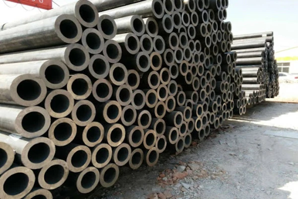 Derusting method of seamless steel pipe