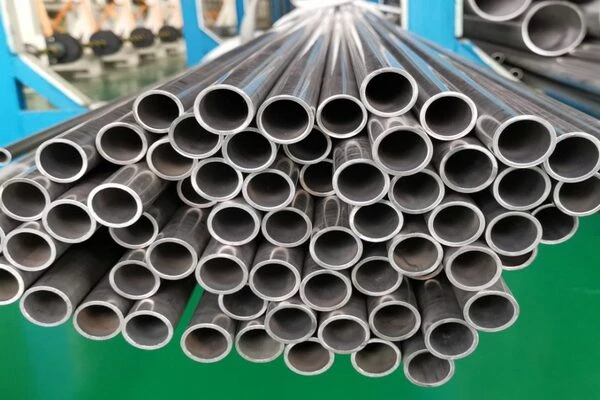 Production process of carbon steel welded pipe