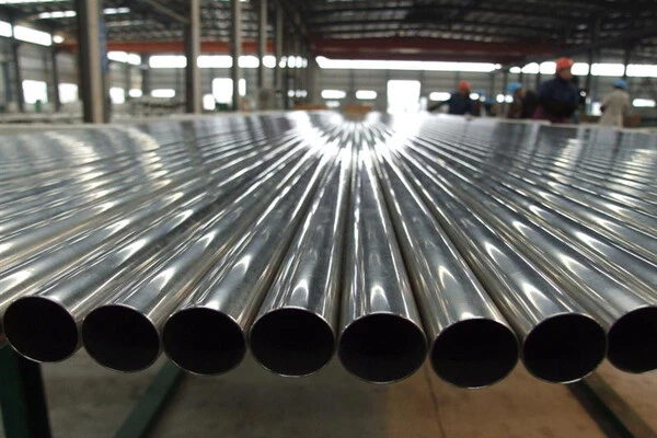 Low carbon steel tubing with seamless