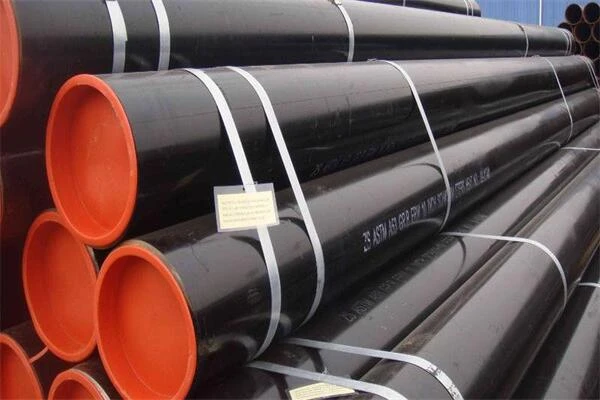 Packaging method of anti-corrosion spiral steel pipe