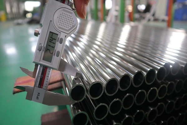 ADVANTAGES OF STAINLESS STEEL PIPES