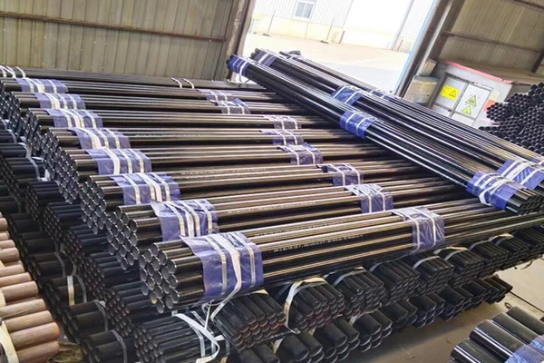 What are the Various Grades of Stainless Steel Pipes Available on the Market