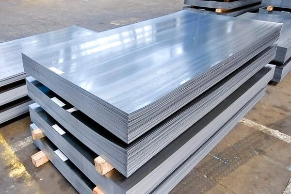 What are the classifications, uses, and advantages of welded steel pipes