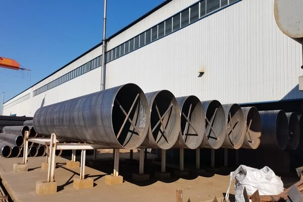 Hot Deformation, Microstructure Evolution, and Welding Methods of Thick-Walled Welded Steel Pipes