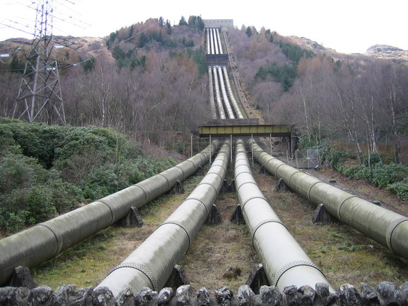 Försiktighetsåtgärder för industriell pipeline-logotypdesign