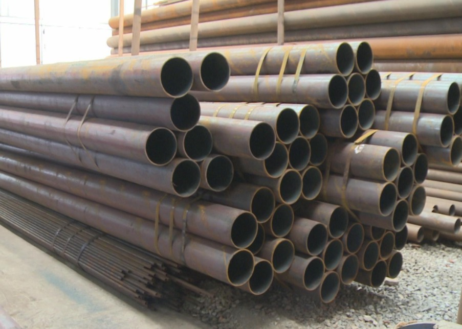 The limited production period of the steel mill turns red