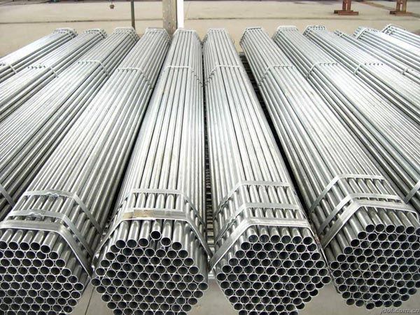 Features of Hot-dip Galvanized Seamless Steel Pipe