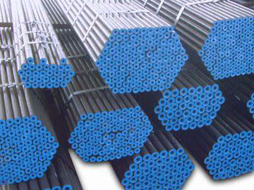 Carbon seamless pipe for fluid transportation