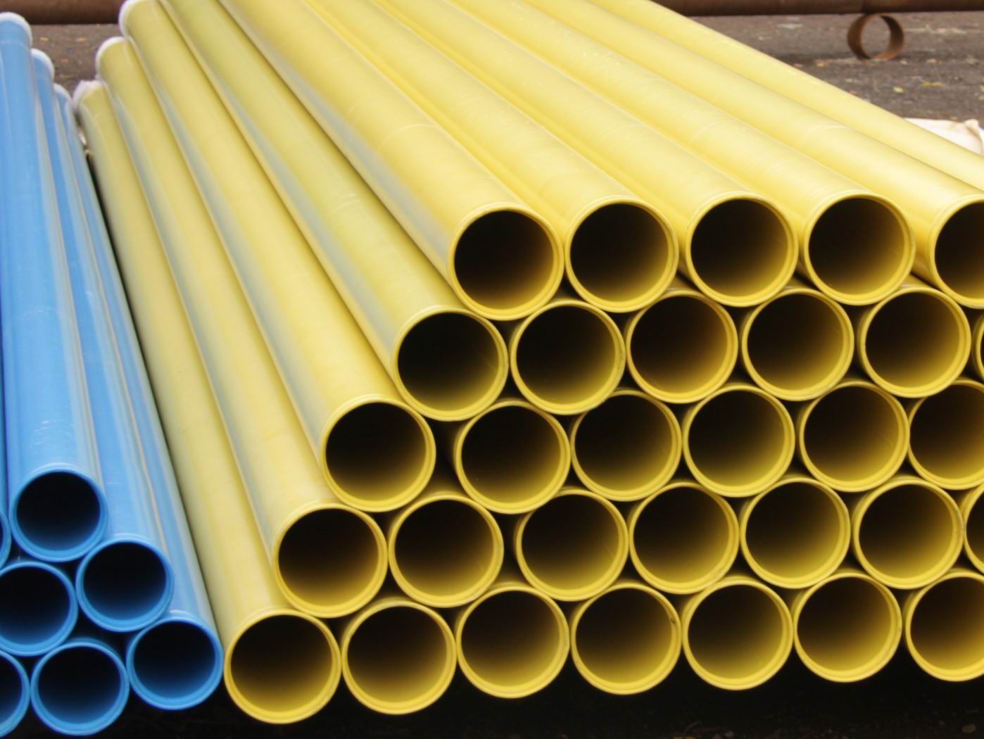 PE coated pipe